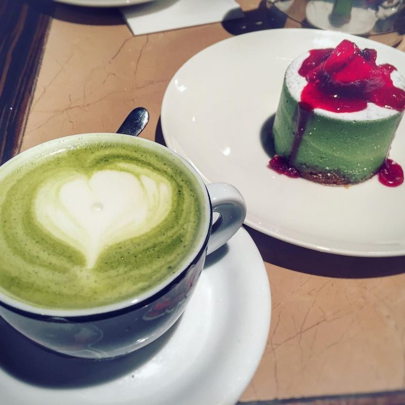 January 2017 Matcha latte and cheesecake